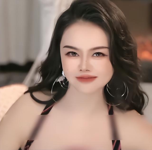 性商教母风波再升级！官媒不留脸面点评	，字字直戳“媚男女”心窝