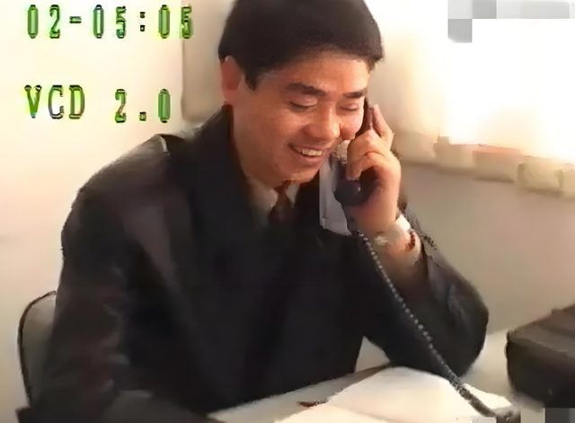 亲情和金钱那个重要？就算是刘强东，也曾在节目中表示对儿子愧疚