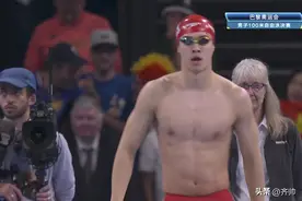 46秒40！新的纪录诞生了！潘展乐斩获巴黎奥运会100米自由泳金牌图片