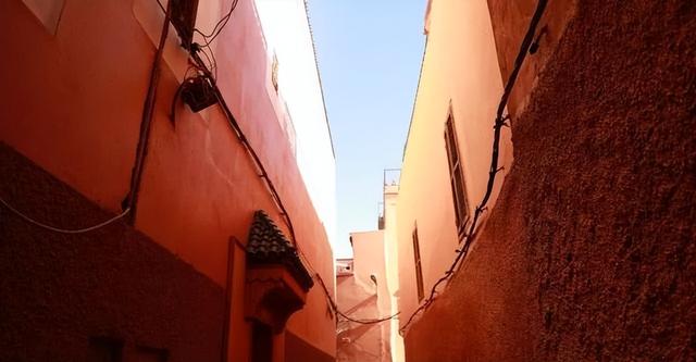 “差评”极多的国家：好色成瘾，骗子遍地，却反被评为最佳旅行地