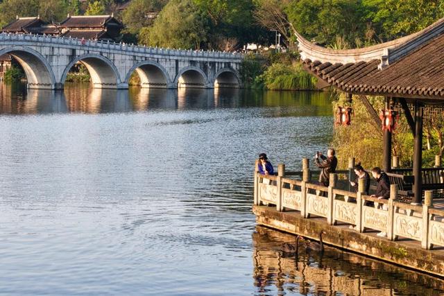 彩叶斑斓 层林尽染 重庆这个冬日童话小镇太美啦！