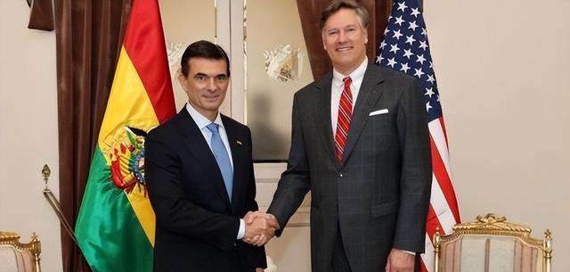 对华合约全部撕毁！又一中国伙伴背后捅刀，骗走20亿倒向美国