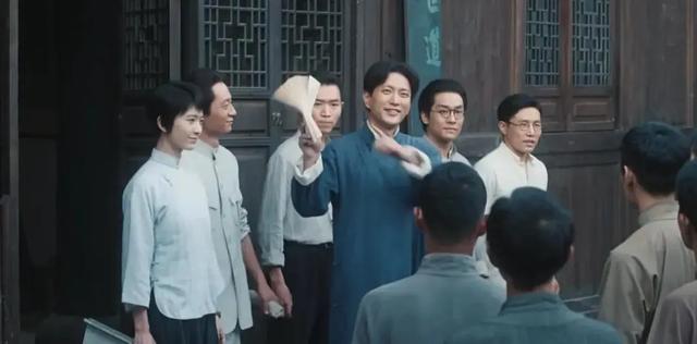 给“扮演毛主席”的10位演员排名：唐国强未进前5，古月仅排第2