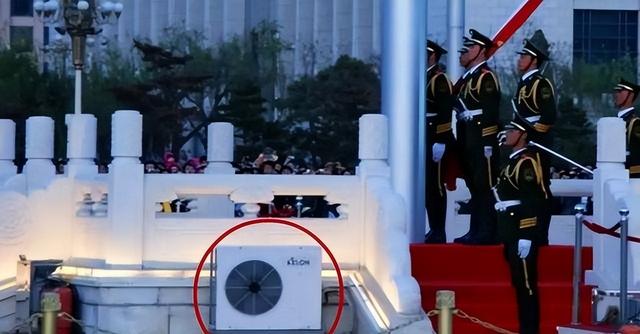 天安门旗台上为什么要安装空调？凉风根本吹不到士兵，看完才明白