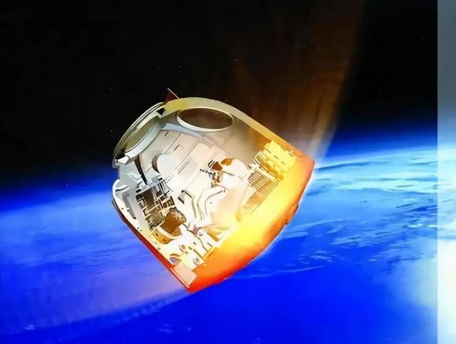 为什么宇宙飞船返回地球时，会被高温炙烤，飞出地球时却没有？