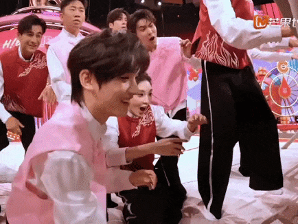 这对姐弟恋…这么甜的吗？我倒看看多好磕？