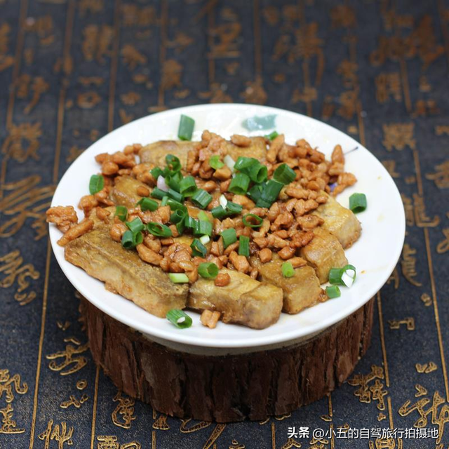 徽州古城2025终极攻略曝光！鱼灯展+非遗狂欢+暗黑美食