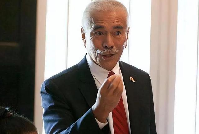 反华总统国家面临亡国，妄想向中国请求援助，最终结果是什么？