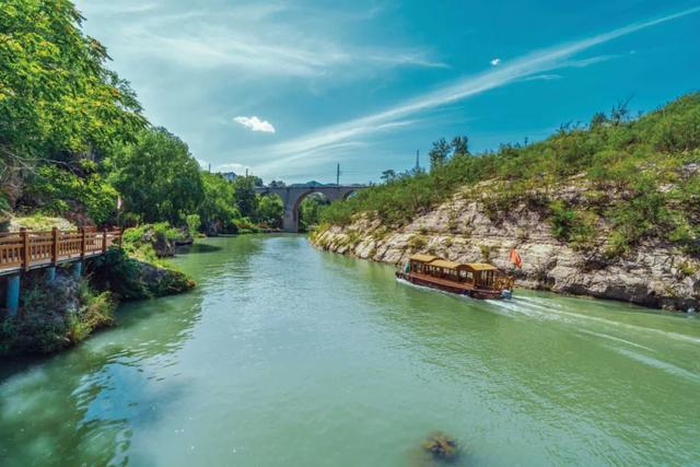 娘子关藏着一处峡谷平湖!平阳湖的山水浪漫,等你来解锁