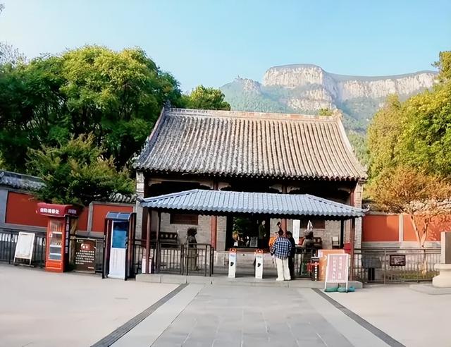 长清灵岩寺风景区门票价格，旅游攻略，交通路线