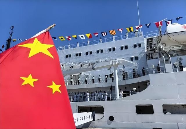 美军又出手了	，扣下一艘油轮，不到24小时，中国海军船只停靠南美