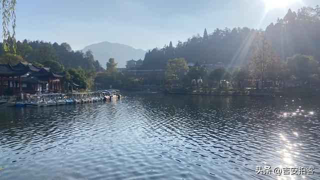 美丽吉安：初冬的井冈山挹翠湖公园风光迷人（摄/王伟）