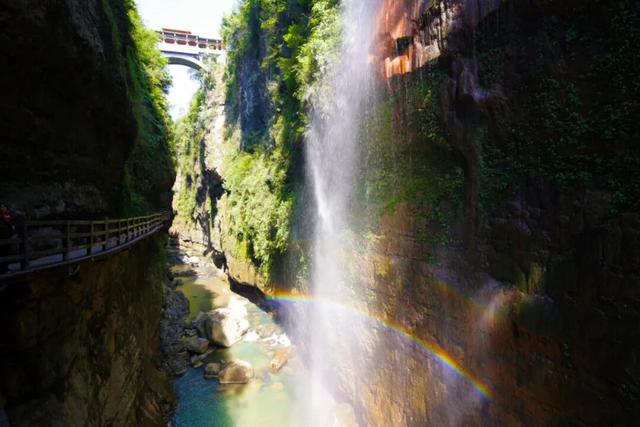恩施⇋大邱直飞航线首航成功！冬日游恩施，邂逅诗画美景