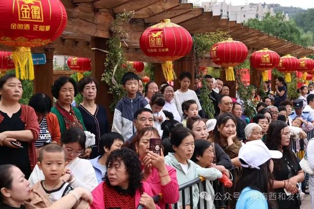 爆款节庆刷屏！陇南乞巧女儿节掀文旅热潮，七天八夜吸引65万人次、带动消费3.77亿元