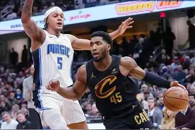 骑士106-94淘汰魔术，4：3晋级半决赛！米切尔39+9+5&班切罗38+16图片