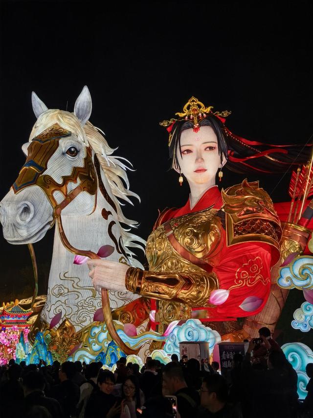 川西南春节拼文旅：乐山流量登顶，三城王炸夹击，谁能笑到最后？