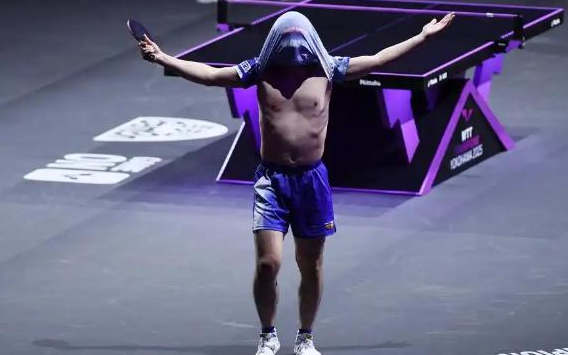 脱衣挑衅、扔砸毛巾、不满王皓，这一次谁也救不了狂妄的张本智和