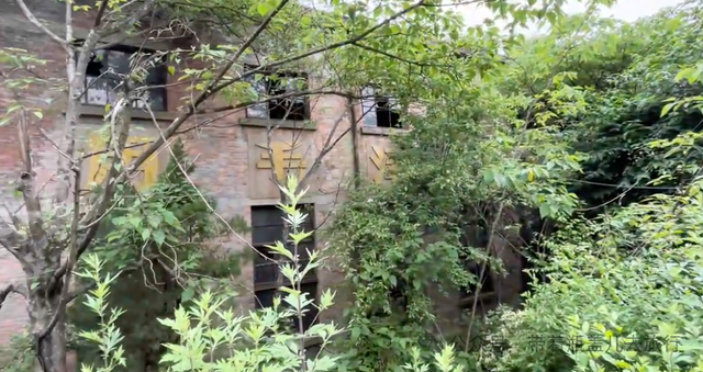 贵州大山中的三线厂，曾经辉煌无比7000多人，今人去楼空令人惋惜