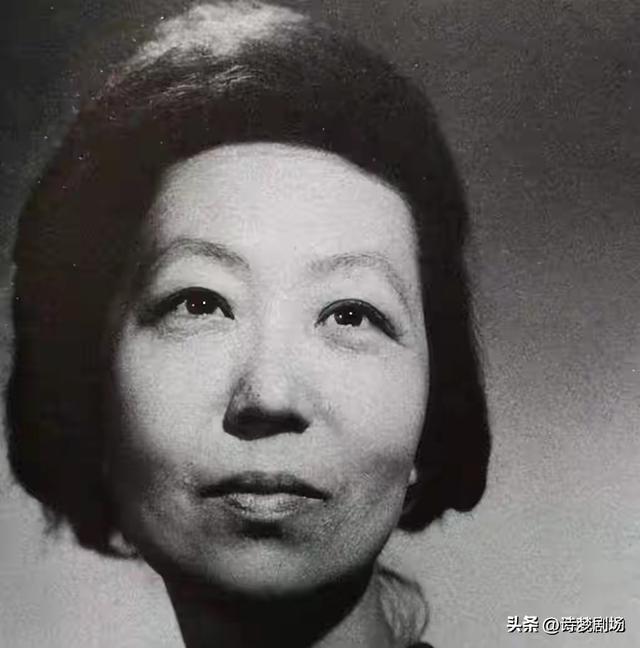 章爱玲：震撼的终点，华袍与虱子的终极隐喻