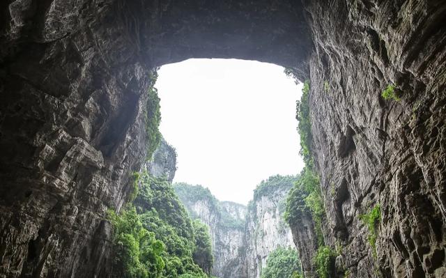 第一次来重庆，这七大景点必打卡，感受山城的独特魅力