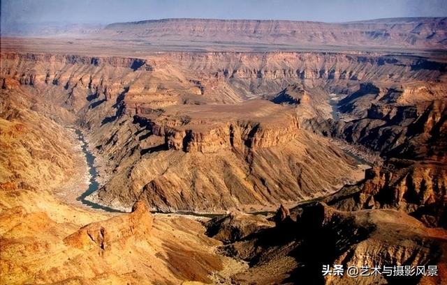 沙漠风光旅游不可忽视的国家——纳米比亚