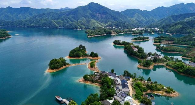 中国最美的两个人工湖，一个在安徽，一个在浙江，你去过吗