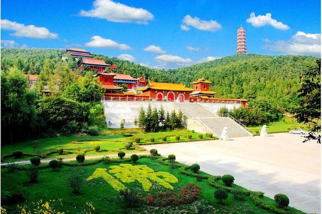 吉林有一座避暑县城，干净整洁空气好消费低，配套可媲美地级市