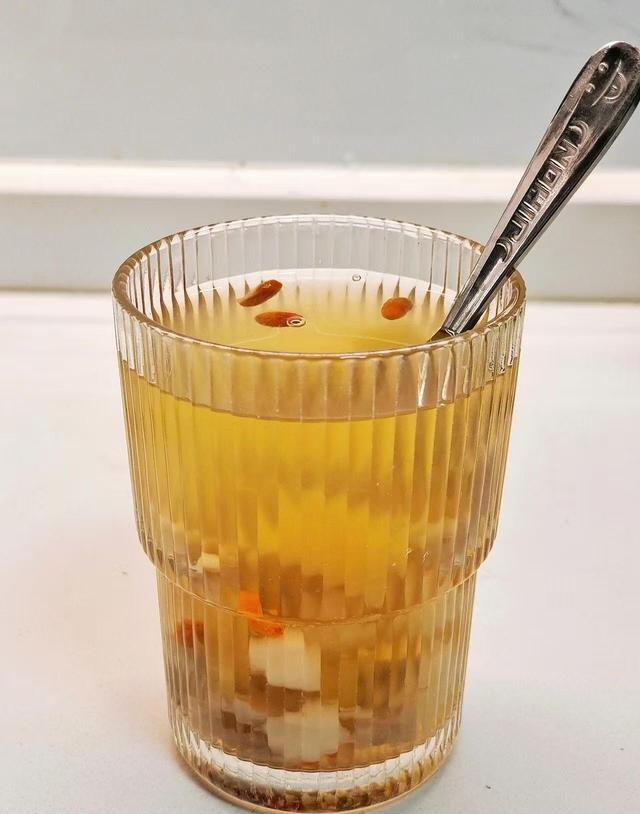 对肺特好的“4碗汤”，建议秋天要多吃，人人吃得起，别不懂吃