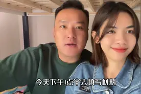 老挝姑娘嫁大15岁安徽小伙，婚后直接当后妈，只比儿子大10岁图片