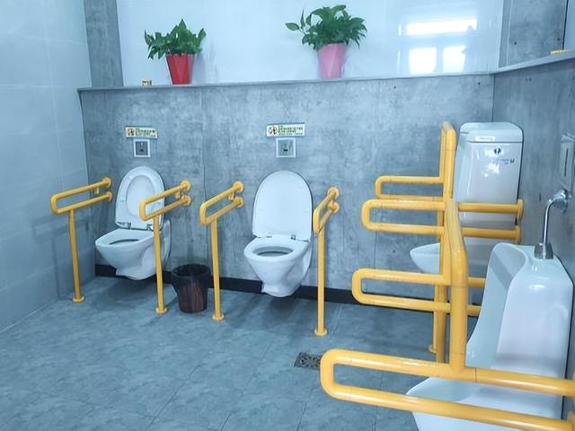 别赶路，来停驻！—S21阿乌沙漠高速的暖心打开方式