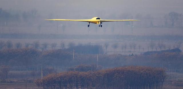 彩虹-7故意不装导弹！16小时隐身高空盘旋，航母杀手补齐最后短板