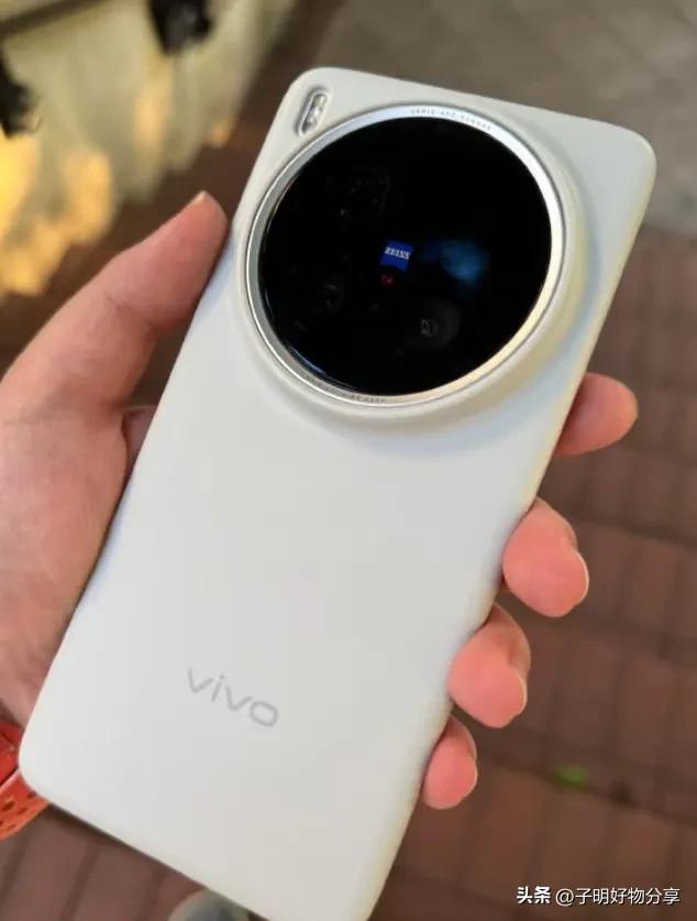 2025下半年购机指南：理性消费回归，这五招教你选手机不花冤枉钱