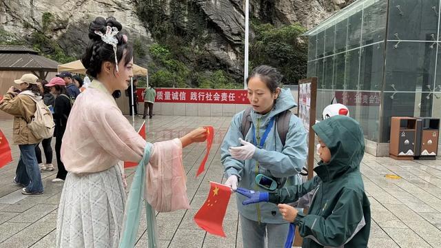 双节出游别扎堆!华山邀你赴一场“非遗与秋景”的浪漫之约!