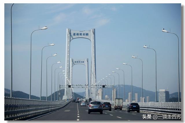 全长6800米的大连星海湾大桥气势恢宏