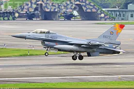 霹雳-15在印度乱杀，台岛内一整天安静如鸡，看清台空军结局了？图片