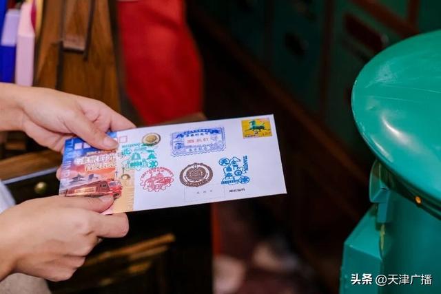 刷爆朋友圈！天津这趟列车太会了！