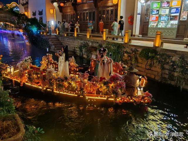 千灯摇橹处 夜宴三千年 ——央视直播里的祥云湾时空折叠夜