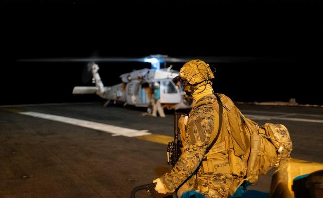 美媒：180 万桶中国买的原油	，公海上说扣就扣，特朗普到底想干嘛?