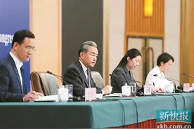 以中国的确定性稳住不确定的世界图片