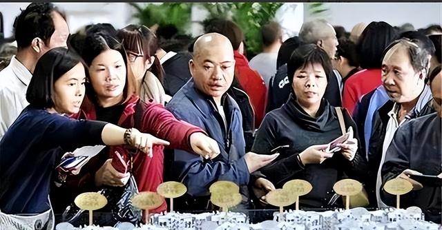 若不搬走这“三座大山”，我国人口总数，将在2056年被美国反超
