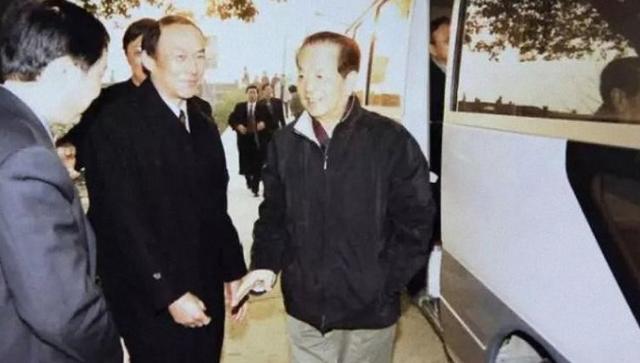 海湾战争前，钱其琛劝萨达姆不打，萨达姆：这跟香港是中国的一样