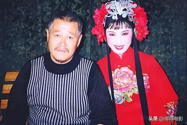 代言下架全网喷	，闫学晶事件再度升级，我来说说她到底做错了什么