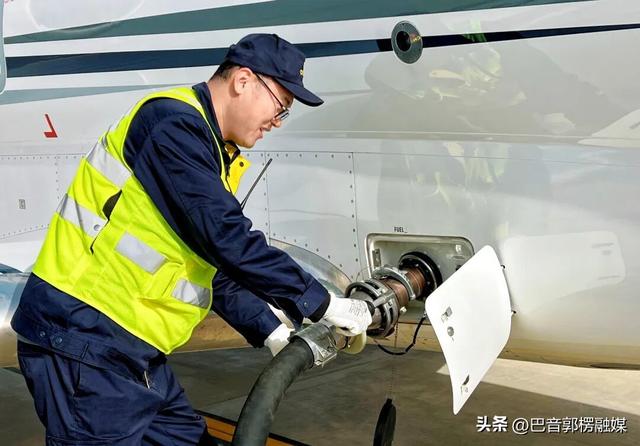 首飞了！轮台机场投产校验飞行正式启动