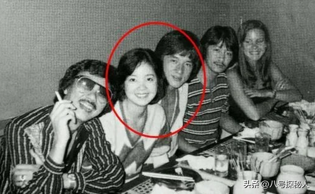 善恶终有报，把儿子养废，任由私生女拾荒的成龙，终为荒唐买单