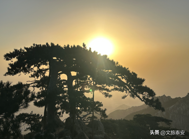 五元纸币隐藏款彩蛋曝光！风景原型地90%游客都走过了界