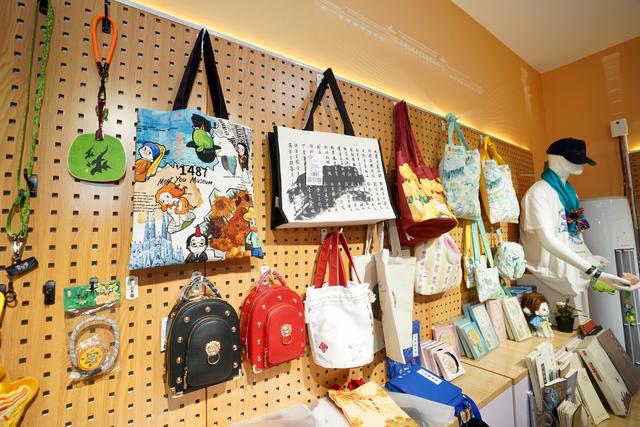 宛平城里的“文化微旅行” “北京文创”集合店浓缩古都魅力