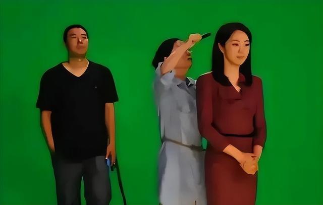 她是央视“天花板”主持人，30年零失误大龄生子，如今过的怎样