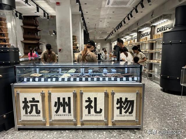 杭州寻吃·一碗蟹黄面