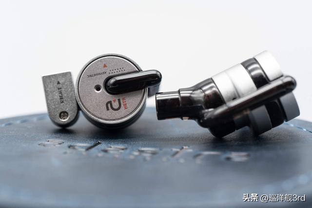 900天的里程碑：爱达声META双动圈入耳耳机
