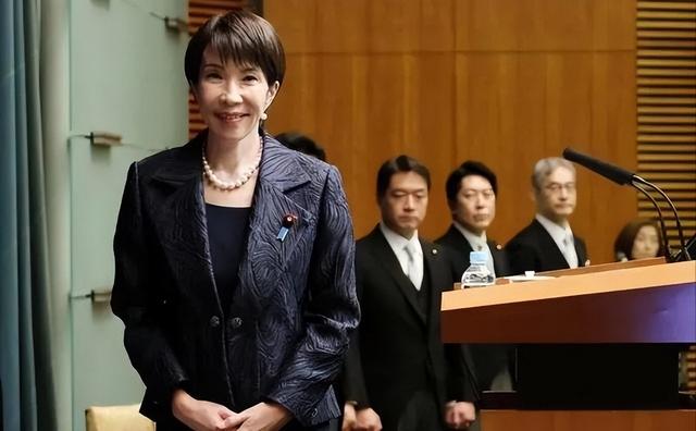 前首相提醒高市：当年中国免掉千亿赔款，是因给日本立了个死规定